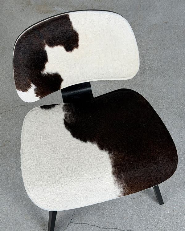 Cowhide 'LCW' Lounge Chair Wood by Charles & Ray Eames for Vitra
