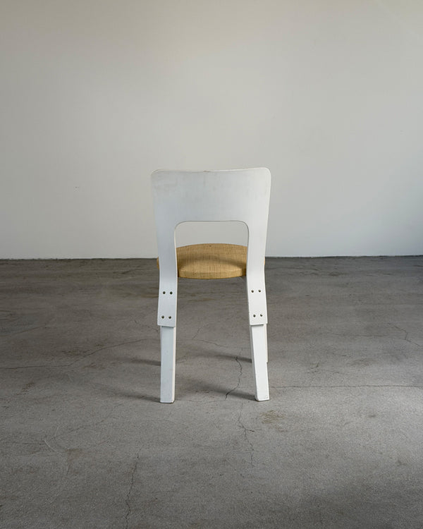 White Artek 66 Chair with Bast Cloth Seat by Alvar Aalto