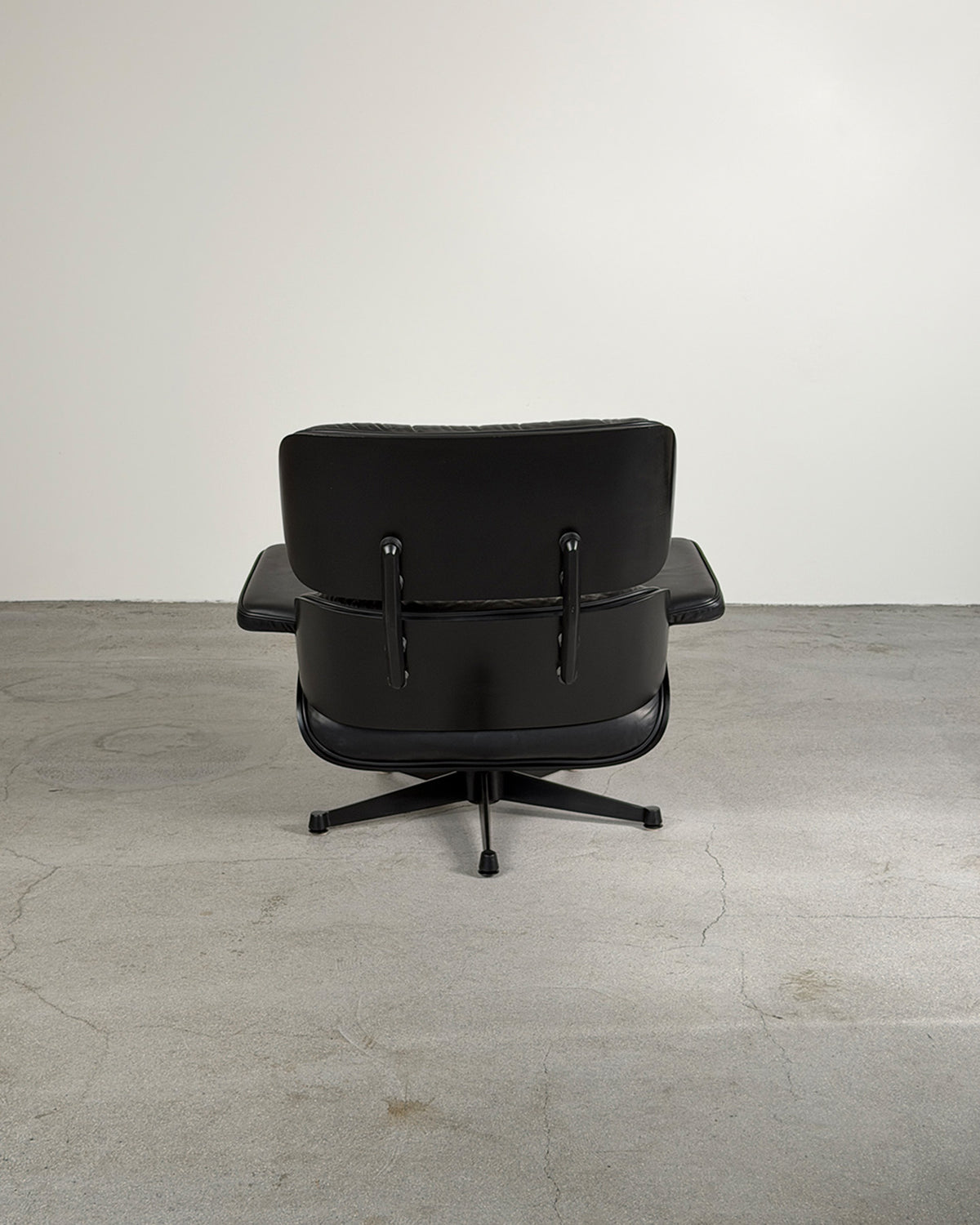 Vitra Black Eames Lounge Chair by Charles & Ray Eames, 1980s