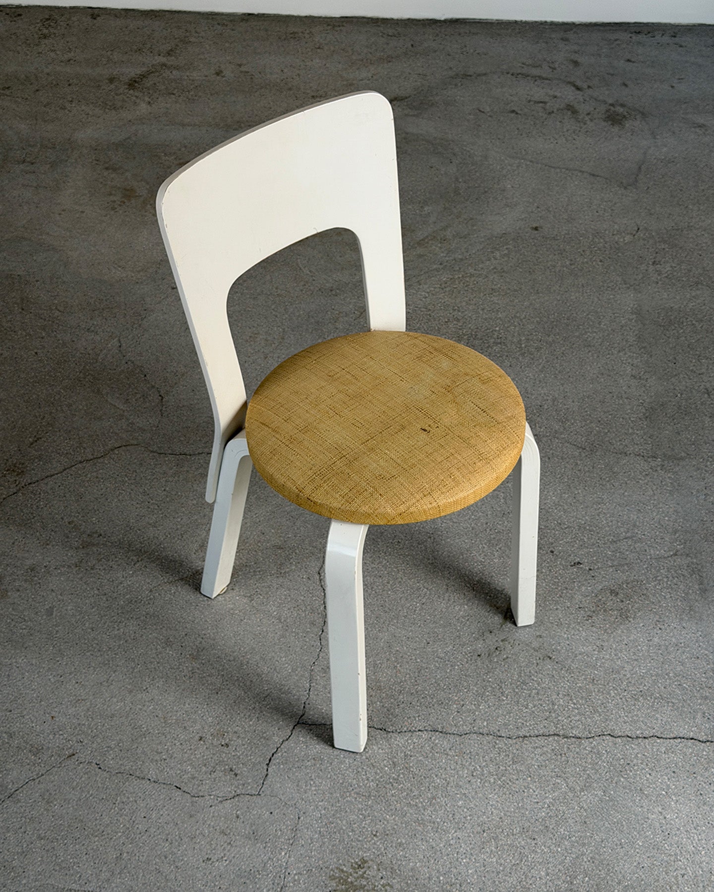 White Artek 66 Chair with Bast Cloth Seat by Alvar Aalto