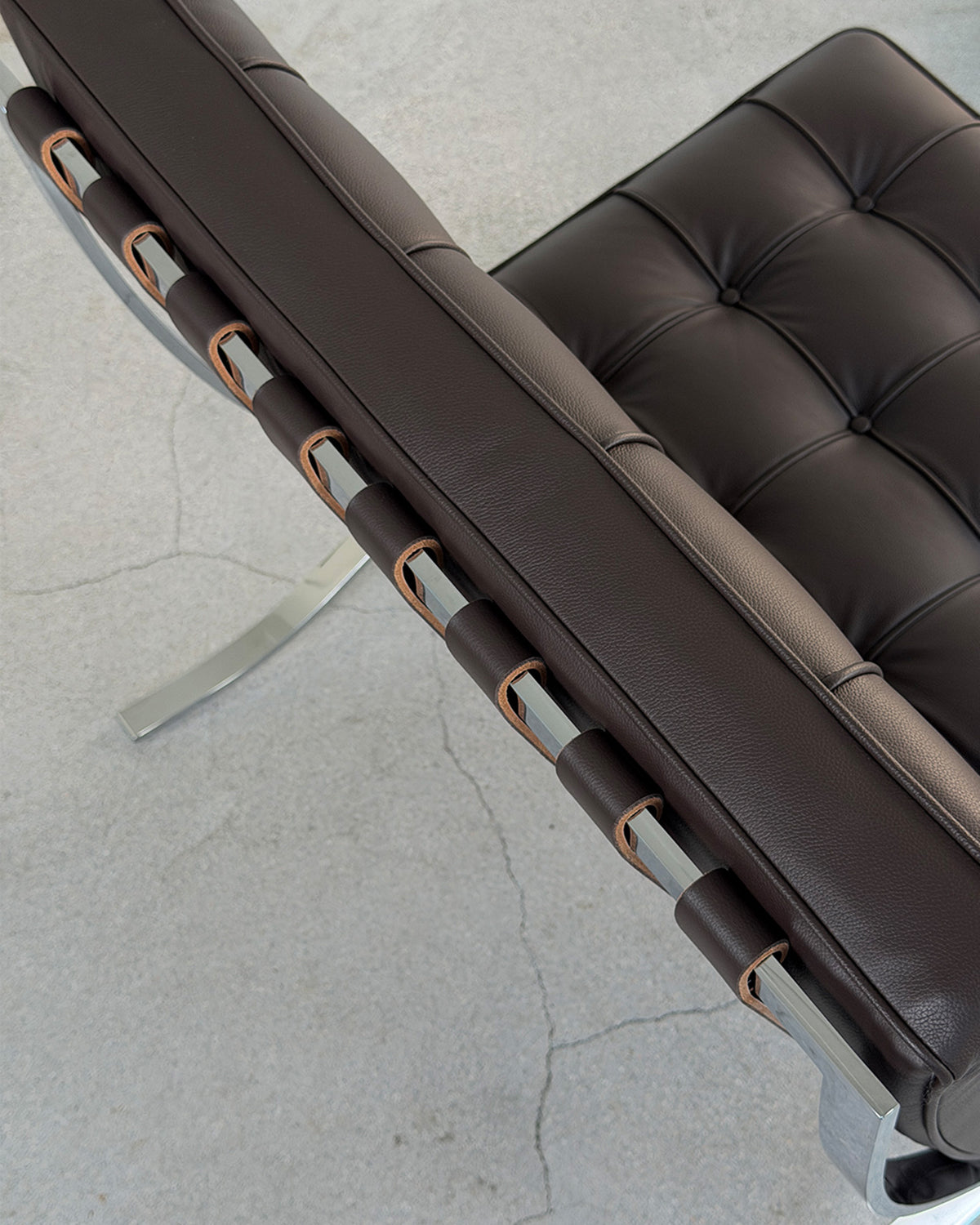 Brown Leather Barcelona Chair by Ludwig Mies van der Rohe for Knoll