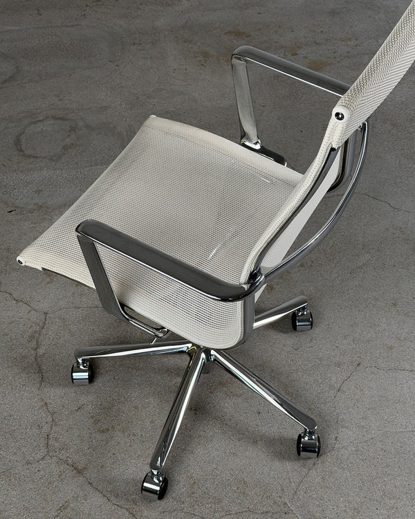 White 'Una 718' Mesh Office Chair for ICF Italy