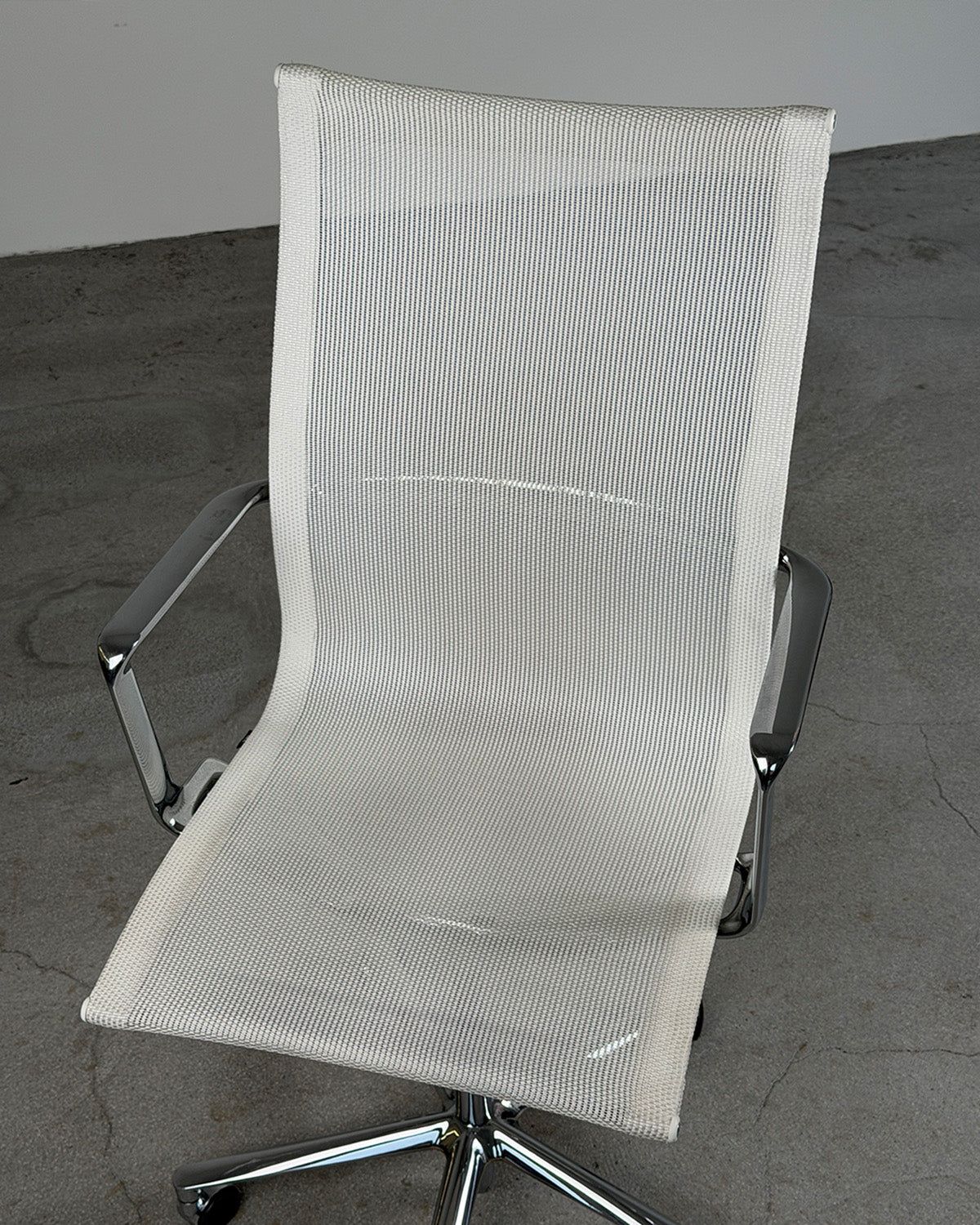 White 'Una 718' Mesh Office Chair for ICF Italy