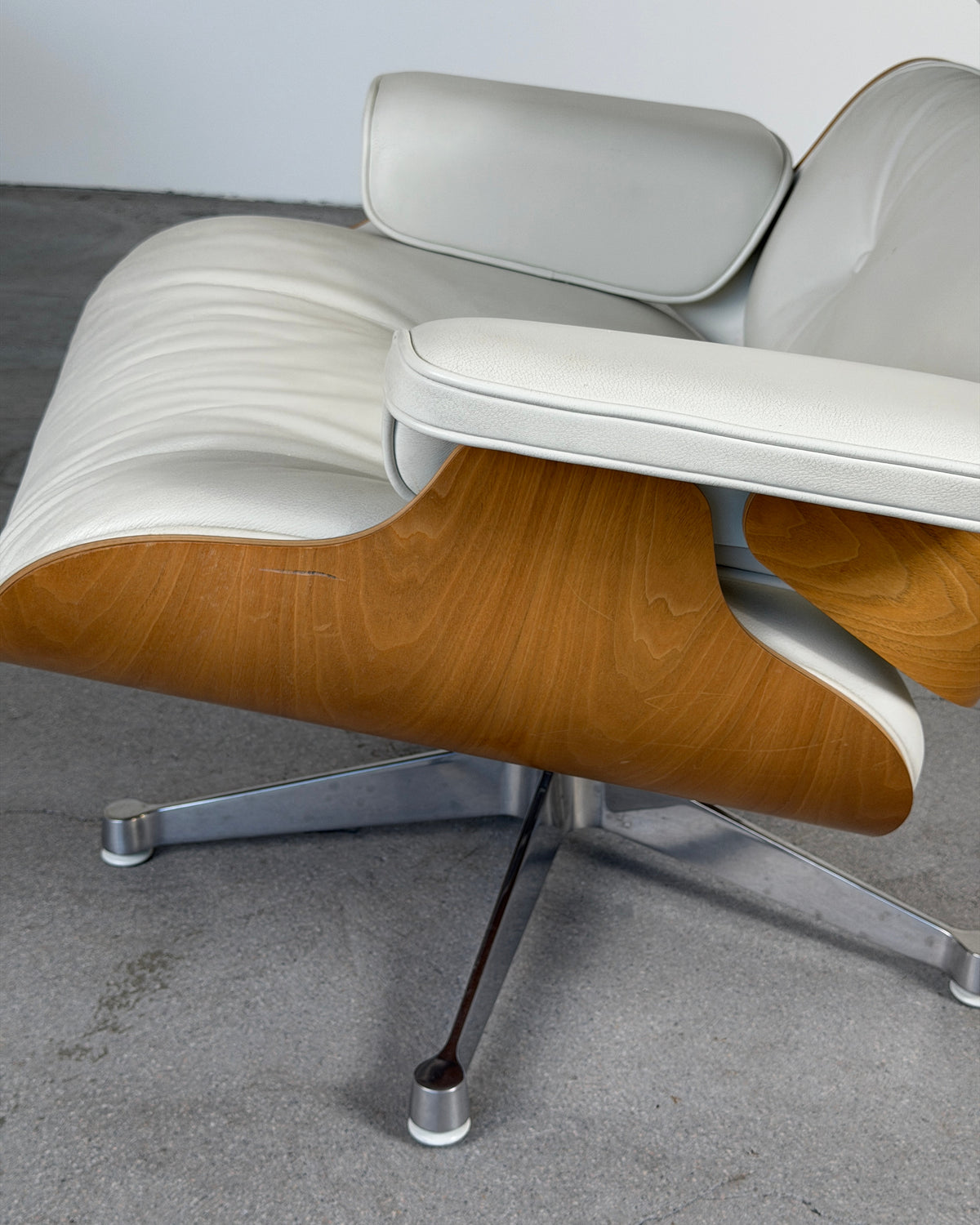 Vitra Cream Eames Lounge Chair & Ottoman by Charles & Ray Eames